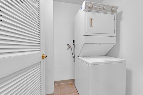 Tiny photo for 440 W Mahogany Court #312, Palatine, IL 60067 (MLS # 12745705)