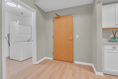 Tiny photo for 440 W Mahogany Court #312, Palatine, IL 60067 (MLS # 12745705)