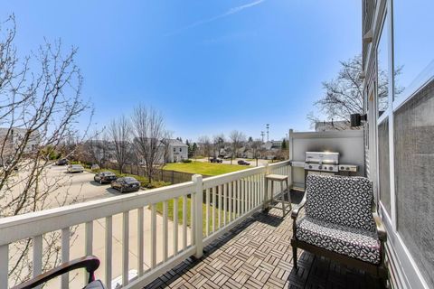 Tiny photo for 3275 Coral Lane, Glenview, IL 60026 (MLS # 12601594)