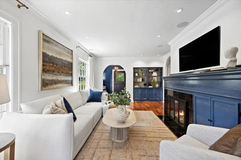 Tiny photo for 801 N MADISON Street, Hinsdale, IL 60521 (MLS # 12704433)