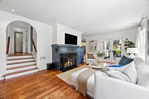 Tiny photo for 801 N MADISON Street, Hinsdale, IL 60521 (MLS # 12704433)