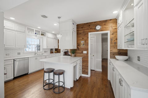 Tiny photo for 2205 Thornwood Avenue, Wilmette, IL 60091 (MLS # 12747330)