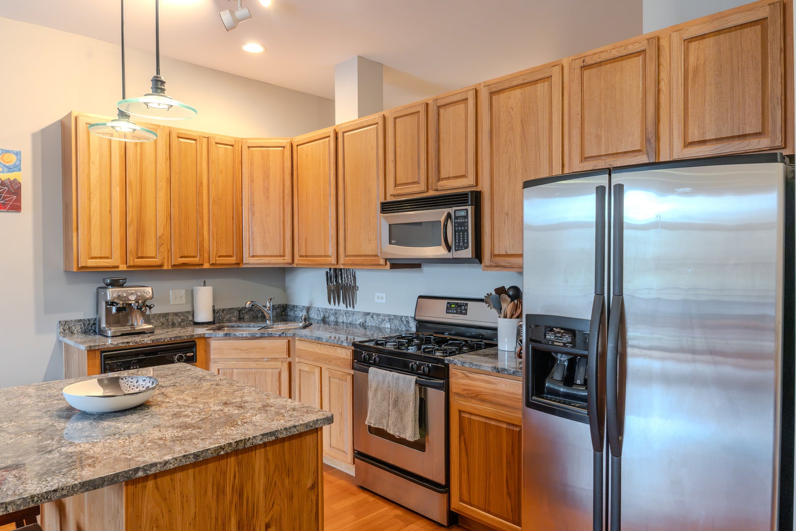 2915 N CLYBOURN Avenue 214