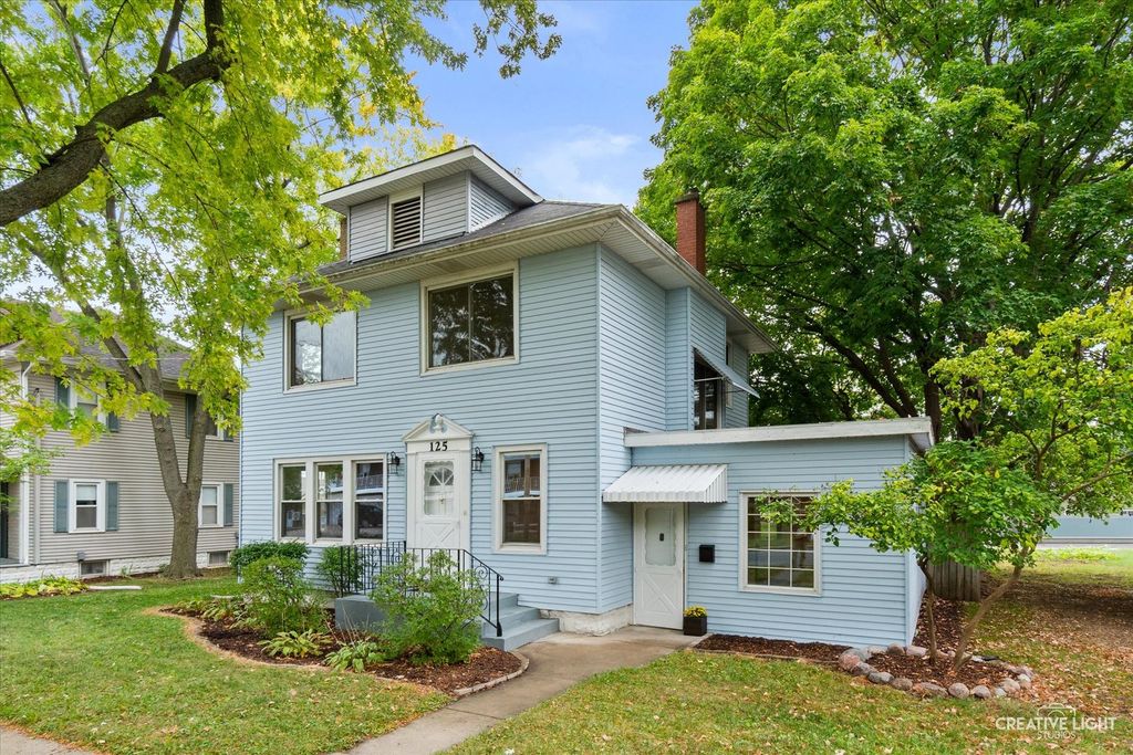 Photo for 125 S Main Street, Montgomery, IL 60538 (MLS # 12468112)