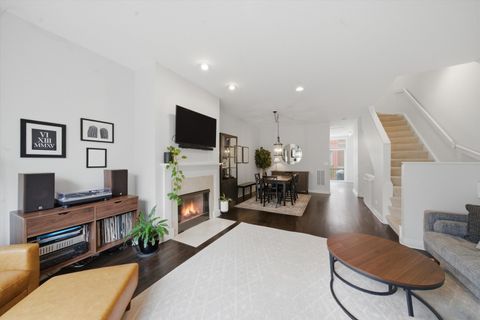 Tiny photo for 527 N Peoria Street, Chicago, IL 60642 (MLS # 12622760)