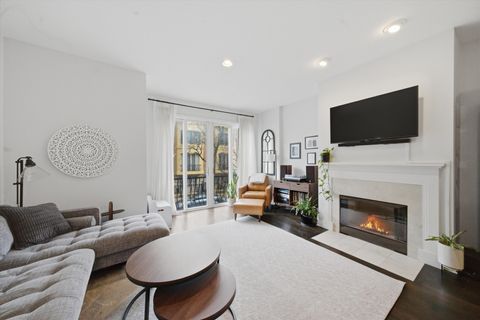 Tiny photo for 527 N Peoria Street, Chicago, IL 60642 (MLS # 12622760)