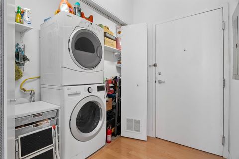 Tiny photo for 8 E Randolph Street #1401, Chicago, IL 60601 (MLS # 12391929)
