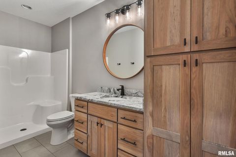 Tiny photo for 6654 Meghan Avenue, Bettendorf, IA 52722 (MLS # QC4263749)