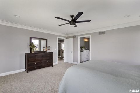 Tiny photo for 6654 Meghan Avenue, Bettendorf, IA 52722 (MLS # QC4263749)