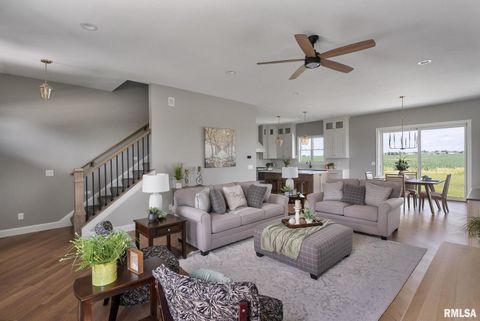 Tiny photo for 6654 Meghan Avenue, Bettendorf, IA 52722 (MLS # QC4263749)