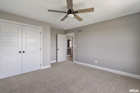 Tiny photo for 6654 Meghan Avenue, Bettendorf, IA 52722 (MLS # QC4263749)