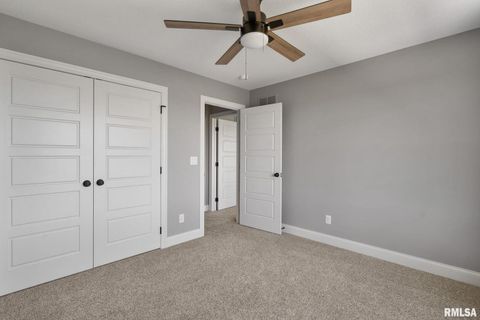 Tiny photo for 6654 Meghan Avenue, Bettendorf, IA 52722 (MLS # QC4263749)