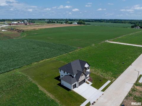 Tiny photo for 6654 Meghan Avenue, Bettendorf, IA 52722 (MLS # QC4263749)