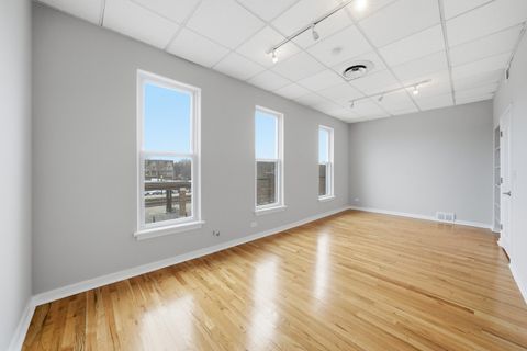 Tiny photo for 110 W Burlington Avenue #Office, La Grange, IL 60525 (MLS # 12560896)