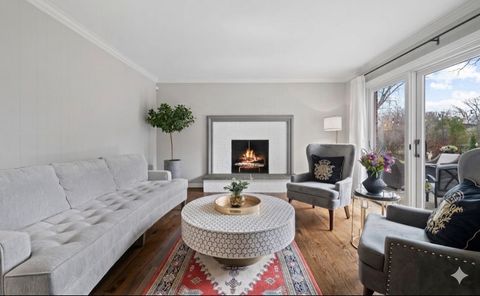 Tiny photo for 571 Lexington Drive, Lake Forest, IL 60045 (MLS # 12622813)