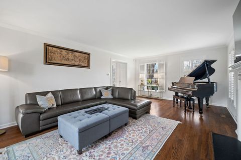 Tiny photo for 571 Lexington Drive, Lake Forest, IL 60045 (MLS # 12622813)