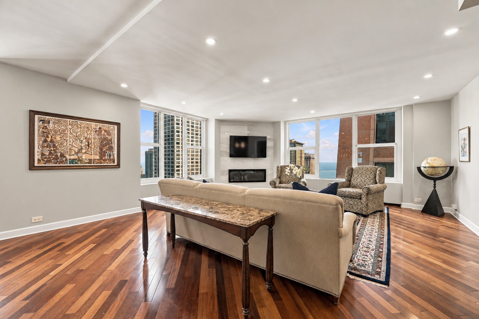777 N MICHIGAN Avenue 2900-02