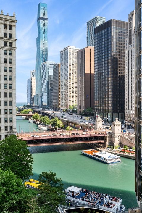 Tiny photo for 403 N Wabash Avenue #8A, Chicago, IL 60611 (MLS # 12425994)