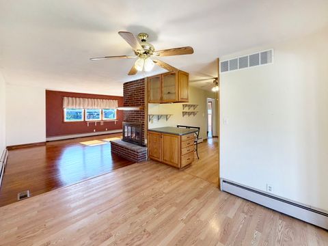 Tiny photo for 527 Timber Hills Drive, Freeport, IL 61032 (MLS # 12630680)