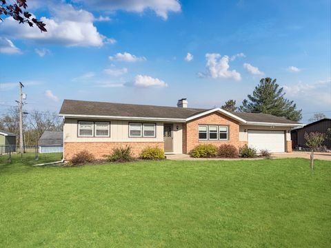 Tiny photo for 527 Timber Hills Drive, Freeport, IL 61032 (MLS # 12630680)