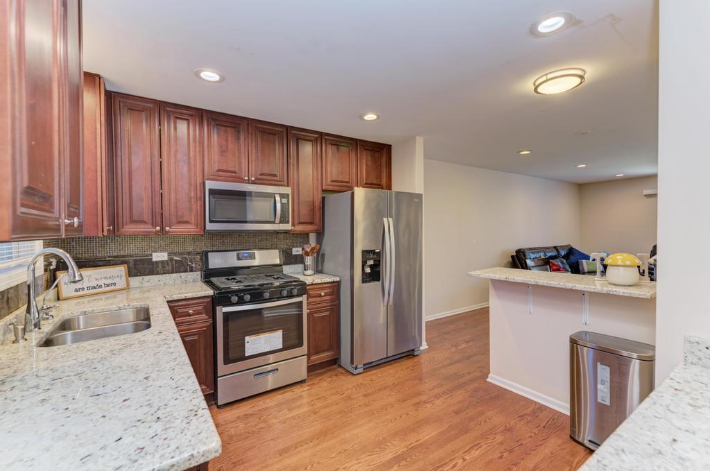 1679 W Ethans Glen Drive