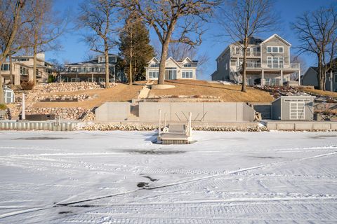 Tiny photo for 1590 Lake Holiday Drive, Lake Holiday, IL 60548 (MLS # 12558705)