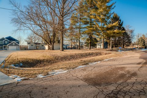 Tiny photo for 1590 Lake Holiday Drive, Lake Holiday, IL 60548 (MLS # 12558705)