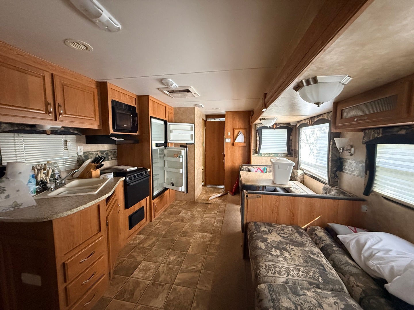 6-123 Woodhaven Lakes