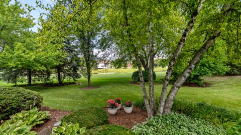 Tiny photo for 2506 Royal St Georges Court, St. Charles, IL 60174 (MLS # 12734658)
