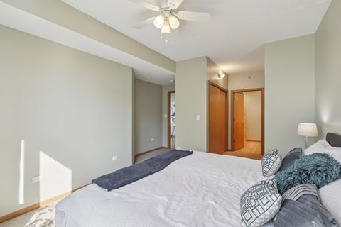 Tiny photo for 515 Main Street #709, Evanston, IL 60202 (MLS # 12475381)