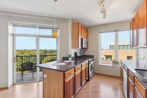 Tiny photo for 515 Main Street #709, Evanston, IL 60202 (MLS # 12475381)