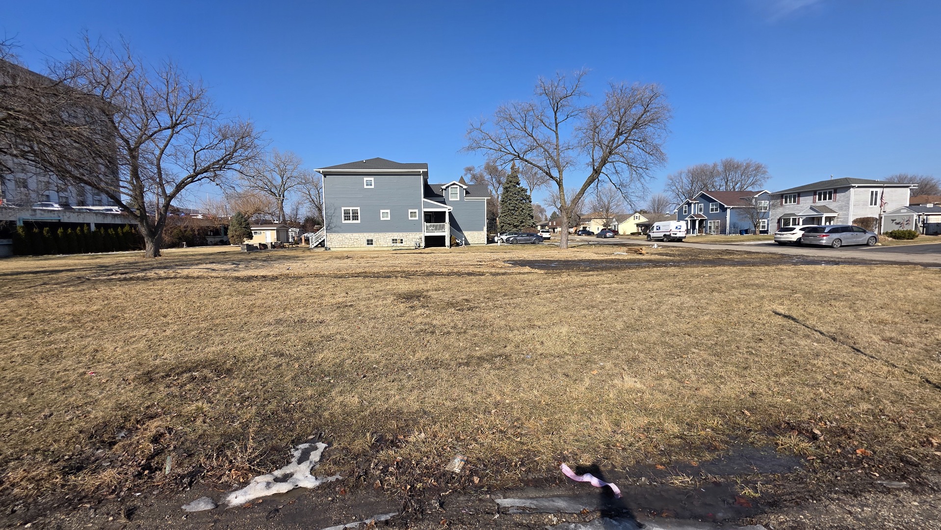 5602 N Fairview Avenue