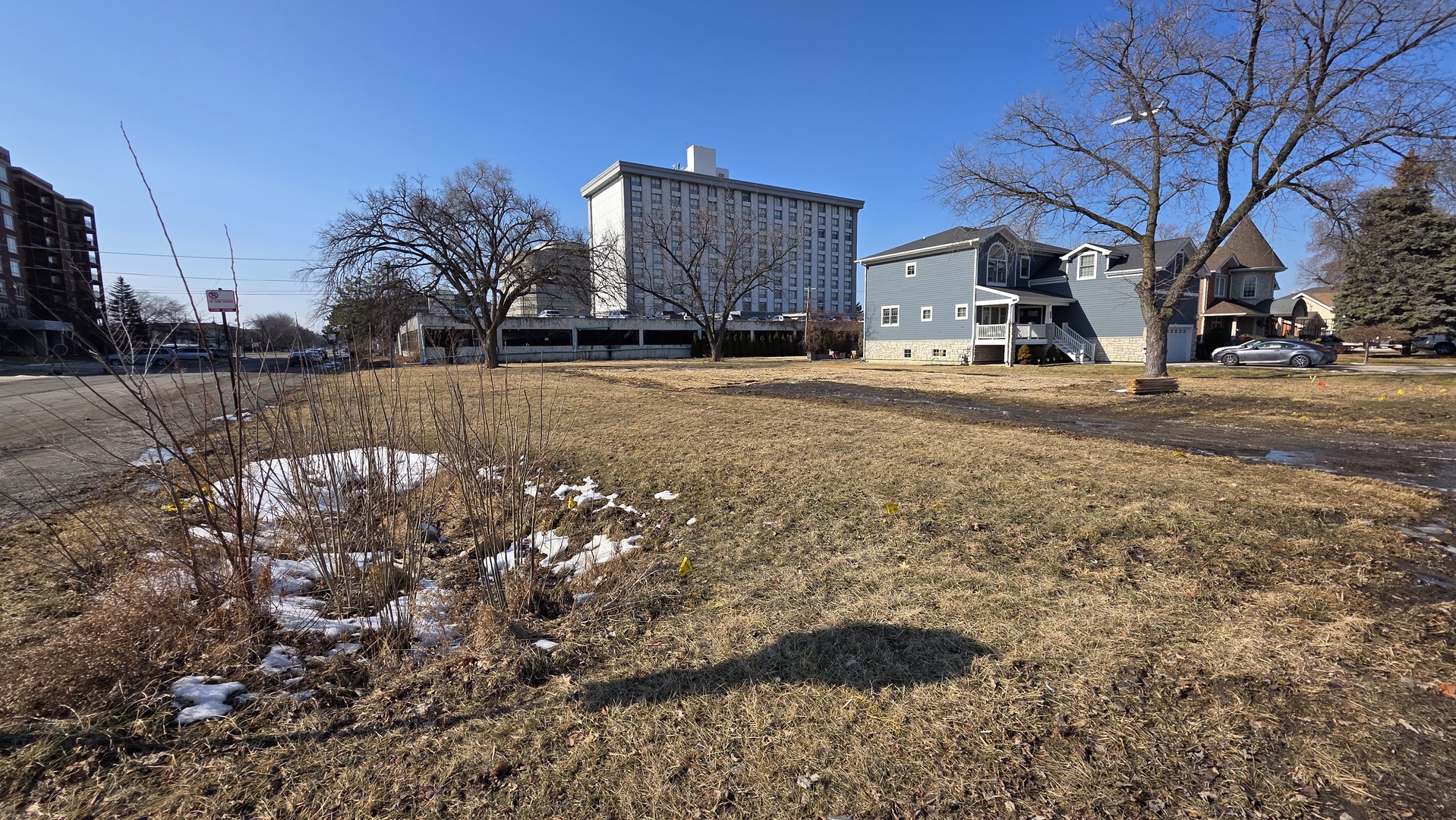 5602 N Fairview Avenue