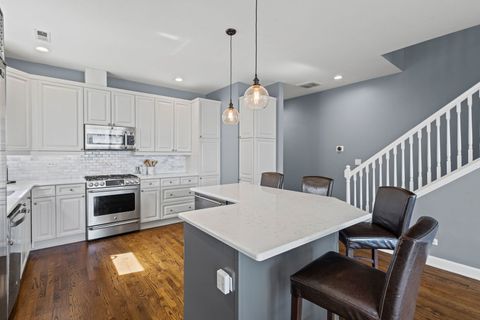 Tiny photo for 616 N MAY Street #3C, Chicago, IL 60642 (MLS # 12490246)