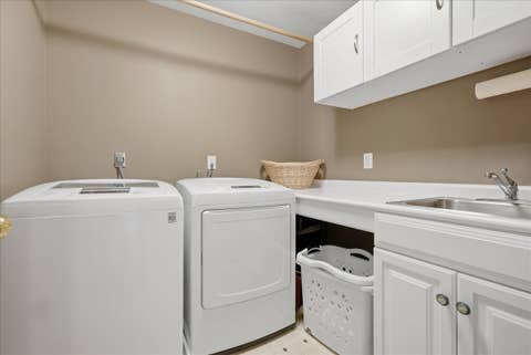 Tiny photo for 655 Deer Lakes Drive, Goodfield, IL 61742 (MLS # 12726349)