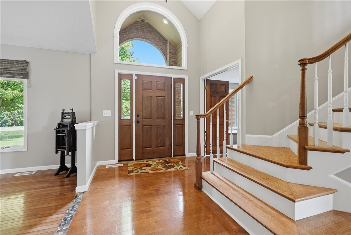 655 Deer Lakes Drive