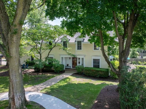 Tiny photo for 2307 Catherine Street, Northbrook, IL 60062 (MLS # 12717893)
