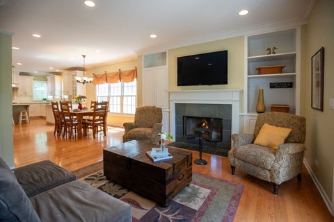 Tiny photo for 2307 Catherine Street, Northbrook, IL 60062 (MLS # 12717893)