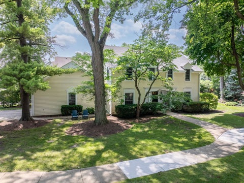 Tiny photo for 2307 Catherine Street, Northbrook, IL 60062 (MLS # 12717893)