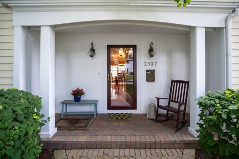 Tiny photo for 2307 Catherine Street, Northbrook, IL 60062 (MLS # 12717893)