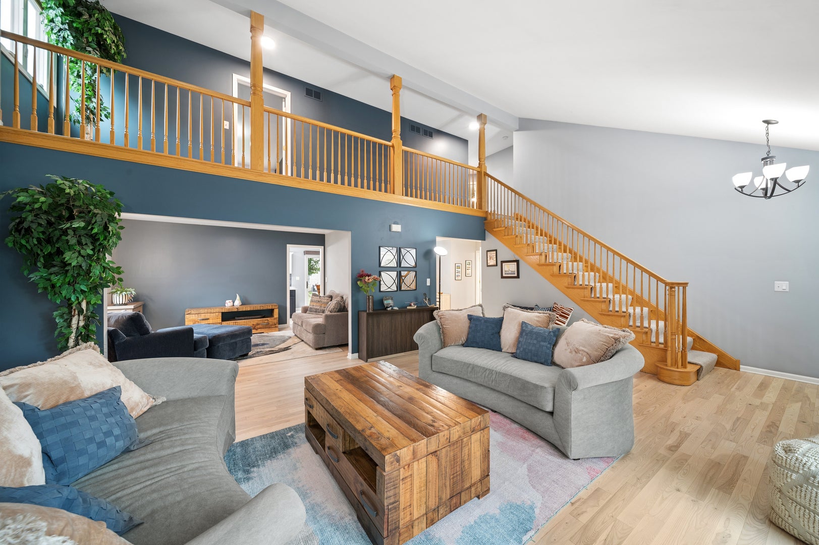 8122 Hampton Drive