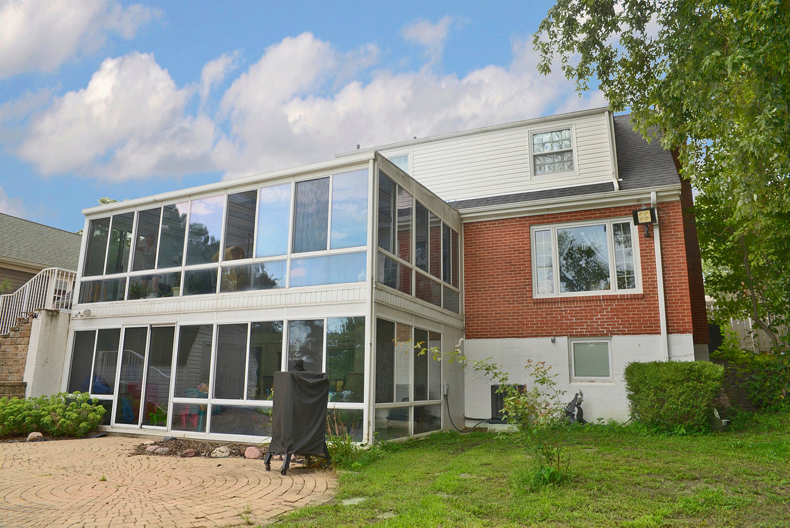 733 E Main Street