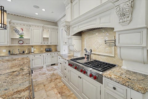 Tiny photo for 25W451 Plamondon Road, Wheaton, IL 60189 (MLS # 12664021)