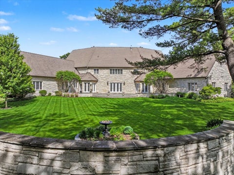 Tiny photo for 25W451 Plamondon Road, Wheaton, IL 60189 (MLS # 12664021)