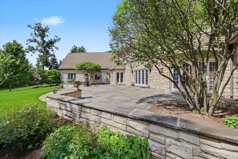 Tiny photo for 25W451 Plamondon Road, Wheaton, IL 60189 (MLS # 12664021)
