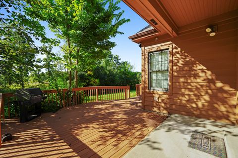 Tiny photo for 4211 Timberlane Drive, Northbrook, IL 60062 (MLS # 12497388)