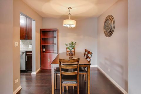 Tiny photo for 201 Thames Parkway #2K, Park Ridge, IL 60068 (MLS # 12546978)