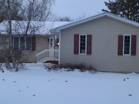 Photo of 24200 Hillcrest Drive, Sterling, IL 61081 (MLS # 12529595)