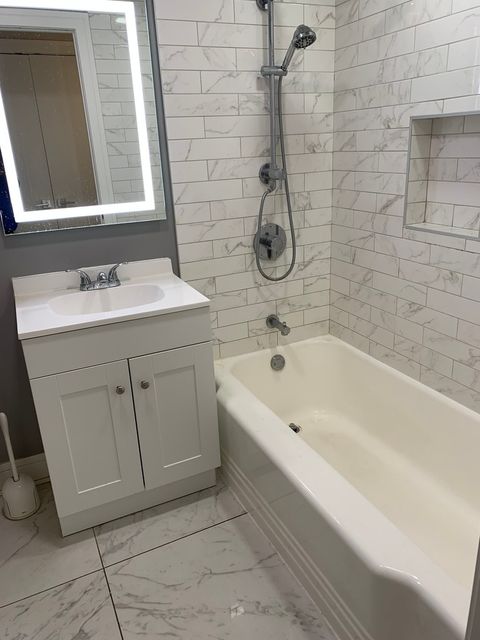 Tiny photo for 5050 S East End Avenue #1E, Chicago, IL 60615 (MLS # 12592977)