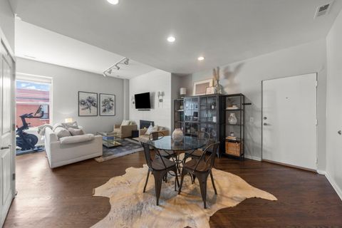 Tiny photo for 1808 N Bissell Street #3A, Chicago, IL 60614 (MLS # 12484793)